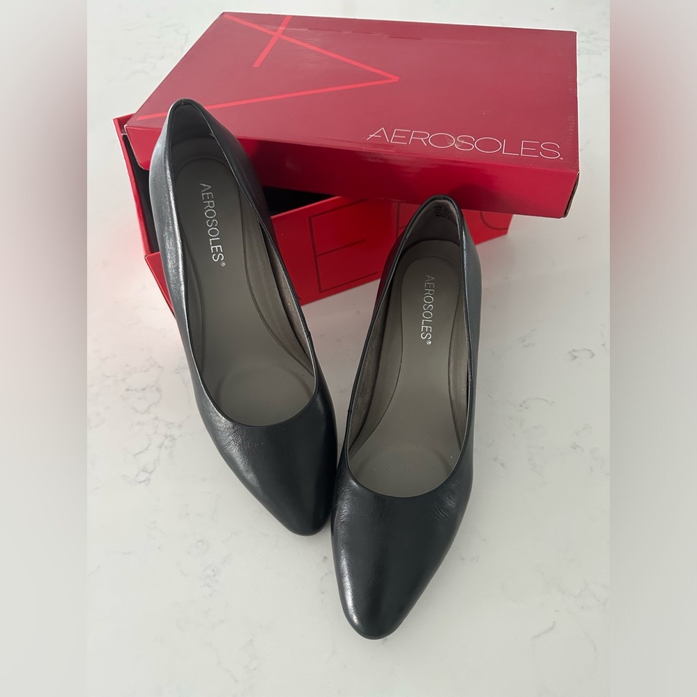 Womens Aerosoles Silver Star Black Leather Pump Size 8 - Picture 2 of 6
